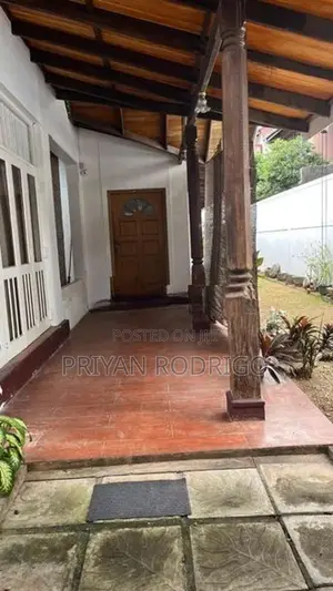 Nawala - off 1st Lane 04 Bed Room House on 14.1 Perches of Land for Sa