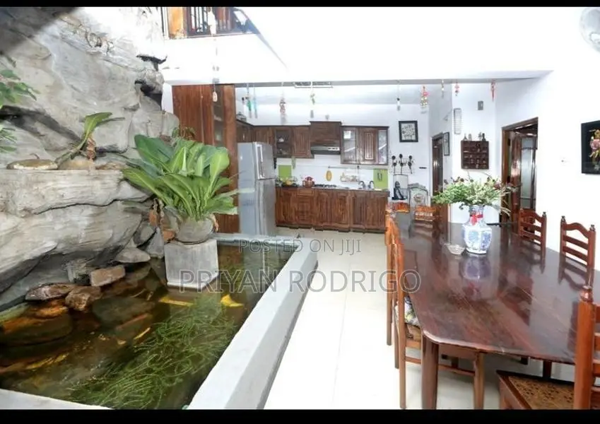 Rathmalana 17.9 Perches of Land with a 02 Storied House for Sale