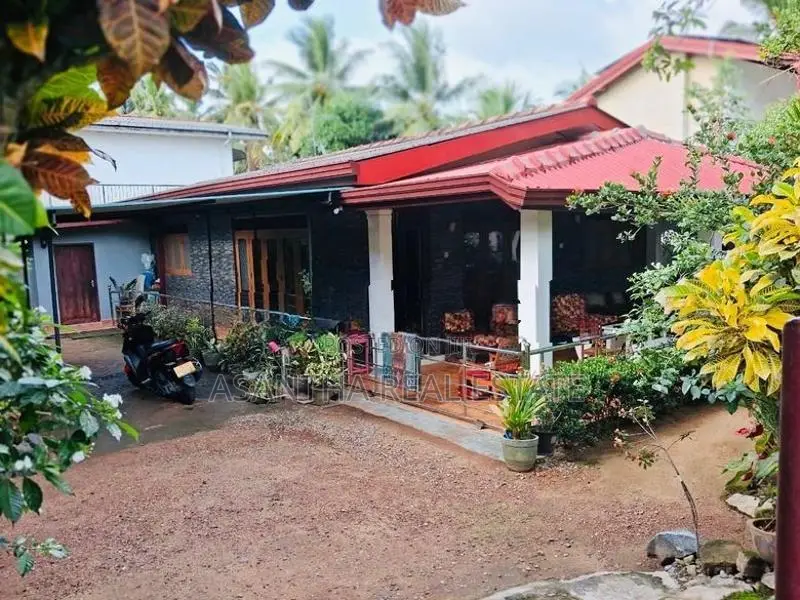 [ASM2] 15.8 perches With House for Sale At Maharagama