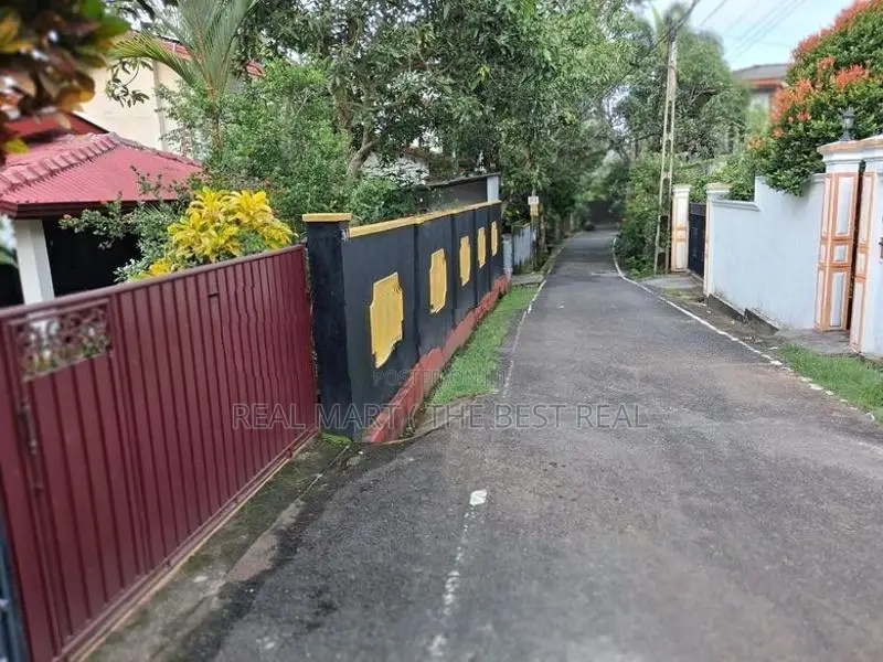 MAHARAGAMA : 3-BR (15.80P) FURNISHED HOUSE FOR SALE