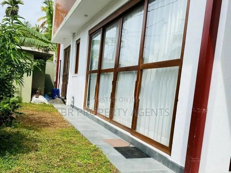 Two Storey House for Sale in Moratuwa