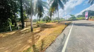 Matthegoda , Land for Sale Close to 342 Bus Road