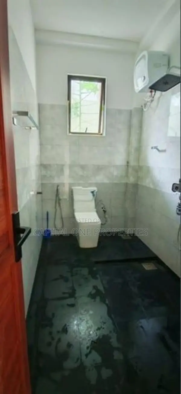 Modern House For Rent In Pepiliyana Nugegoda - 4039U