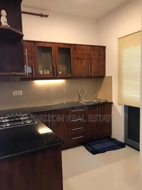 Two bedroom unfurnished apartment for rent in oval view Colombo 8