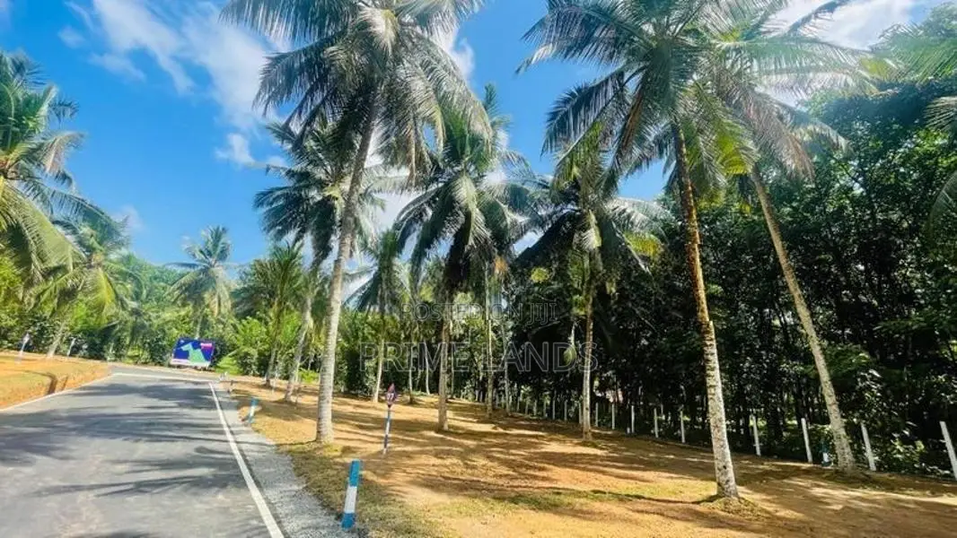 Matthegoda Residential Land for Sale Close to 342 Bus Road