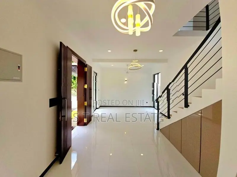Modern Designed Luxury Two Storey House for Sale in Kottawa