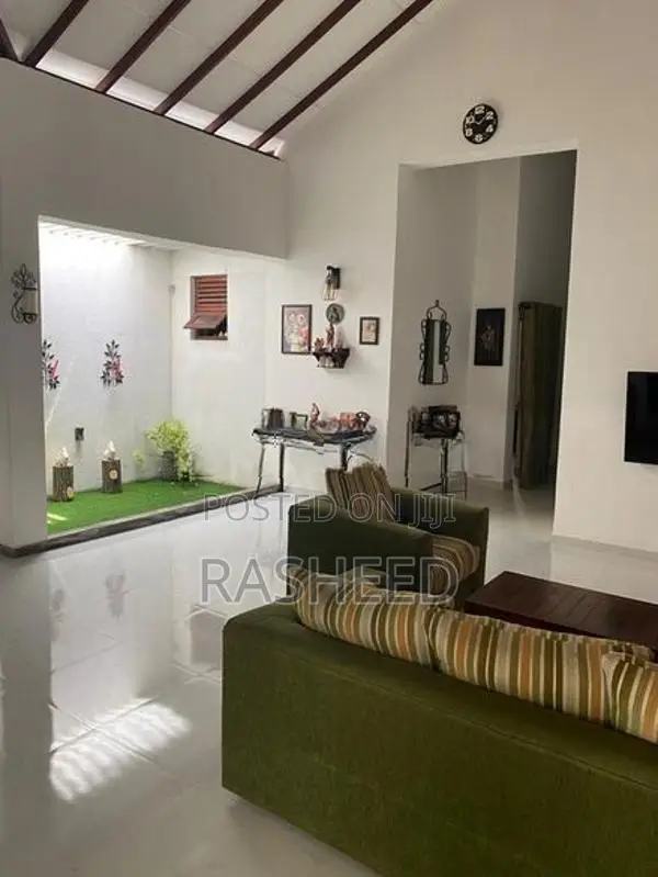 12p house for sale in Bellanthara, Nedimala