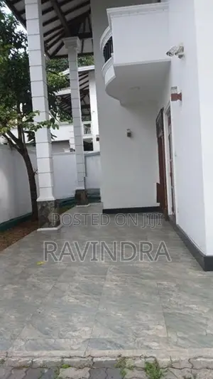 House for Sale in Makuluduwa Road Bokundara Boralesgamuwa