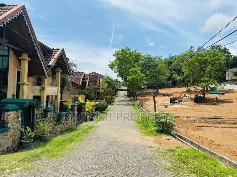 Residential land for Sale Athurugiriya Wanaguru Mw