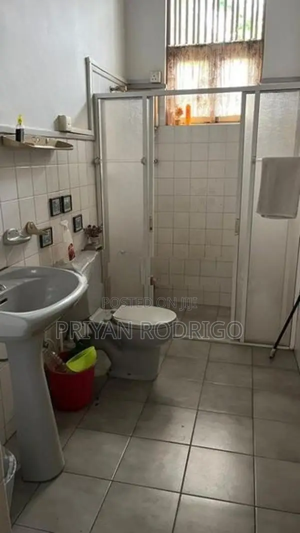 Nawala - off 1st Lane 04 Bed Room House on 14.1 Perches of Land for Sa
