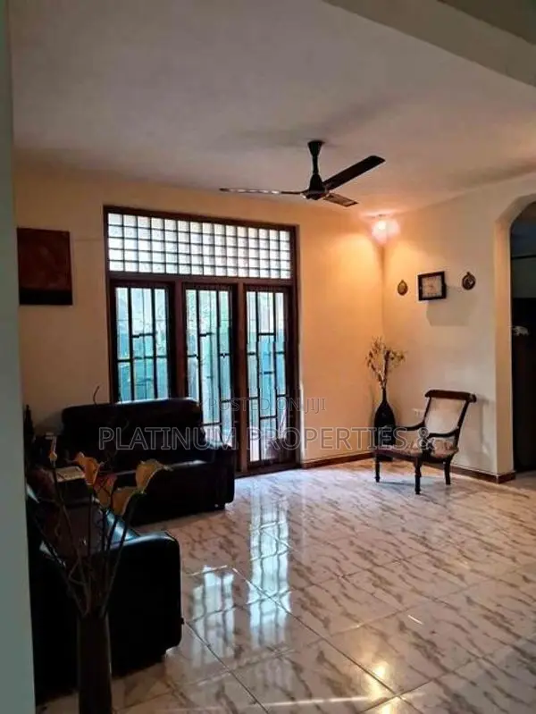 10 Perches Luxury 2-Storey House For Sale In Boralesgamuwa Aberathna M