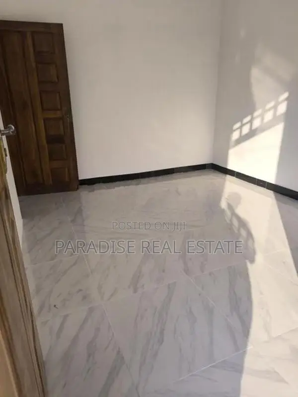 BRAND NEW 2ND FLOOR HOUSE FOR RENT IN DEHIWALA