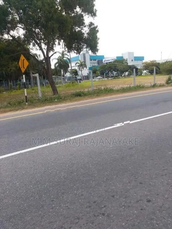 Valuable Land for Sale in Katunayake - Naikanda