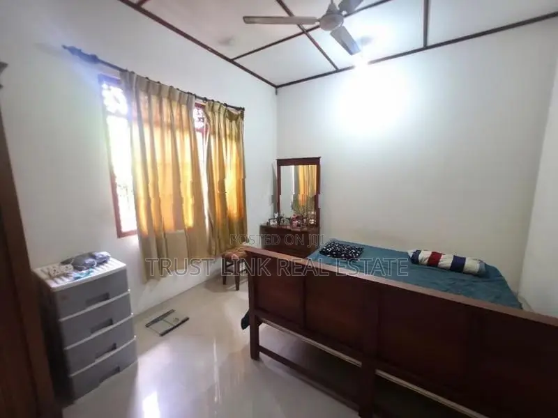 Single Storey House for Sale in Enderamulla Wattala
