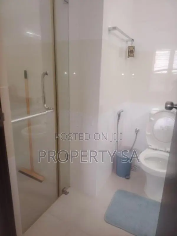 Furnished Two bedroom Apartment for Rent in Colombo 5