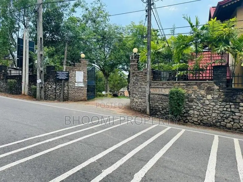Residential land for Sale Athurugiriya Wanaguru Mw