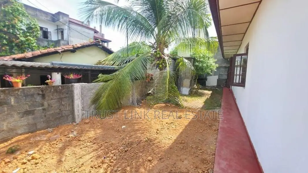 Single Storey House for Sale in Enderamulla Wattala