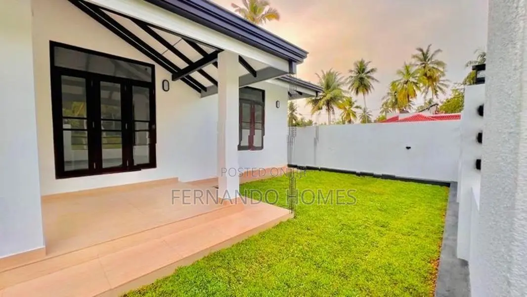 Newly Built Luxury Single Storey House Sale in Negombo