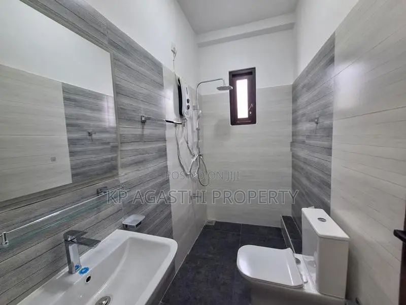 Brand New Luxury House for Sale in Kottawa