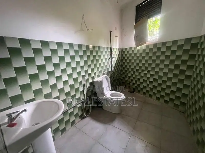 Prime 20 perch 4 Unit House for sale- Kalubowila