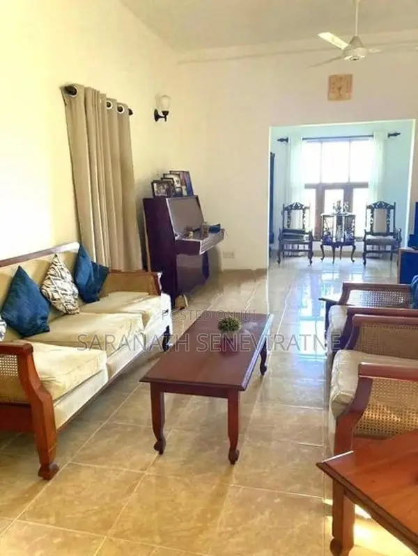 Three-Storey House for Sale – Aniwatta, Kandy