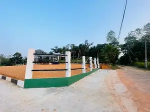 Valuable Land for Sale Near the Kandy Rd in Kalagedihena