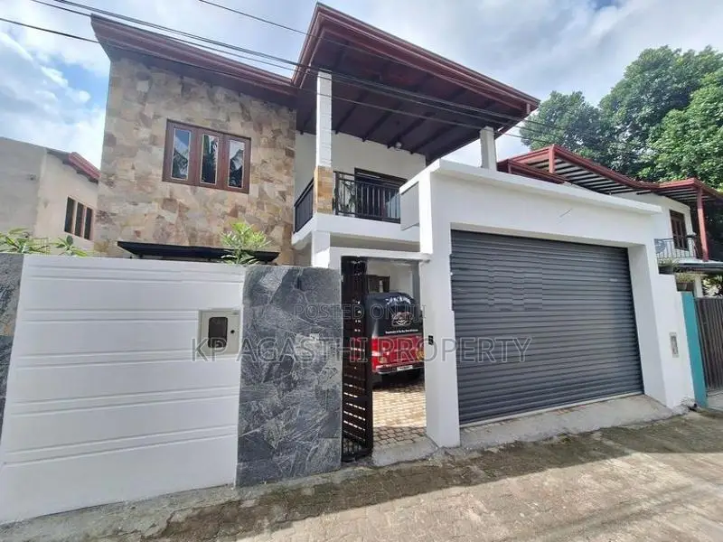Thalawathugoda House for Sale