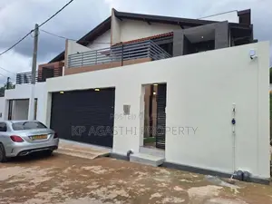 Battaramulla Luxury House for Sale