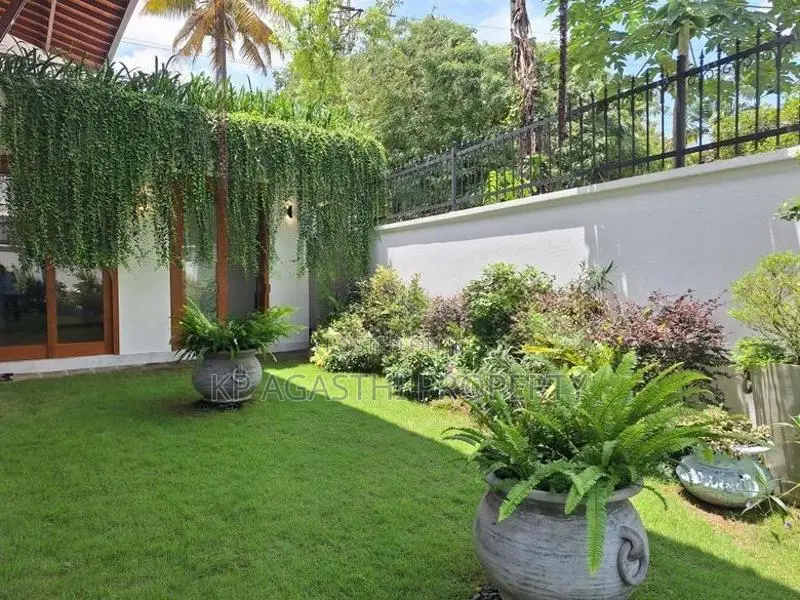 Newly House for Sale in Battaramulla