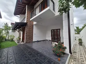 Malabe Luxury House for Sale