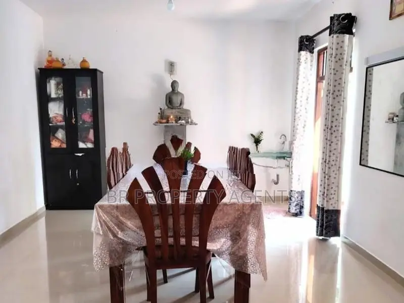 Two Storey House for Sale in Kottawa