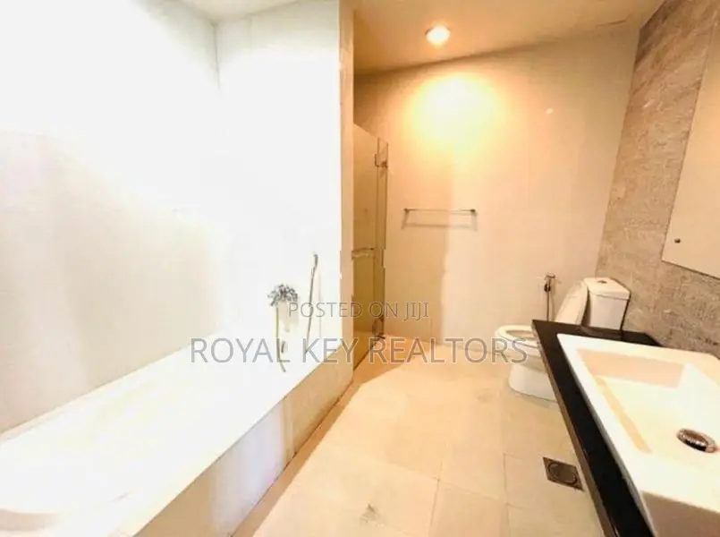 Colombo 03 The Emperor - Bedroom Furnished Apartment for Rent