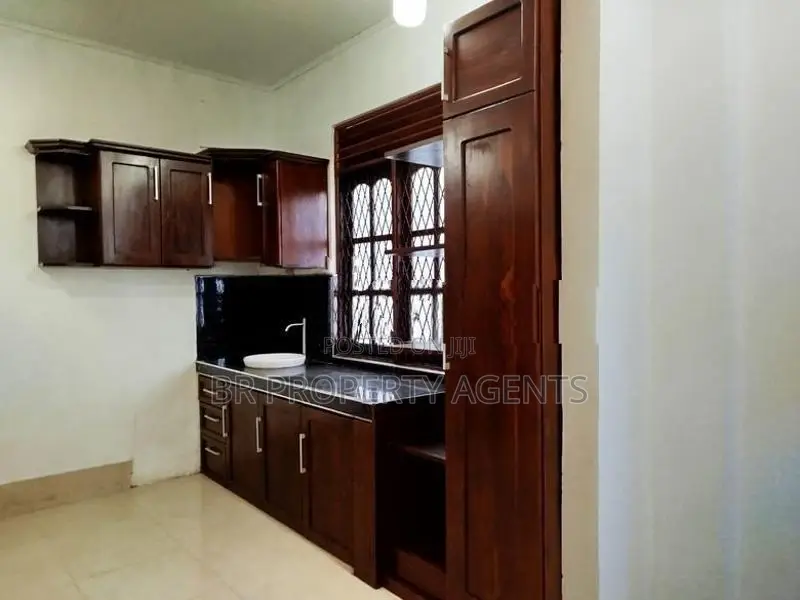Two Storey House for Sale in Piliyandala