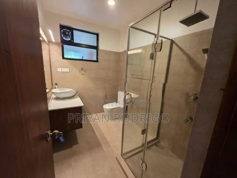 Luxury Fully Furnished 04 Bed rooms House for Rent in Maharagama