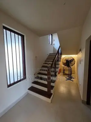 Luxury Fully Furnished 04 Bed rooms House for Rent in Maharagama