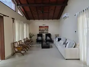 Luxury Fully Furnished 04 Bed rooms House for Rent in Maharagama