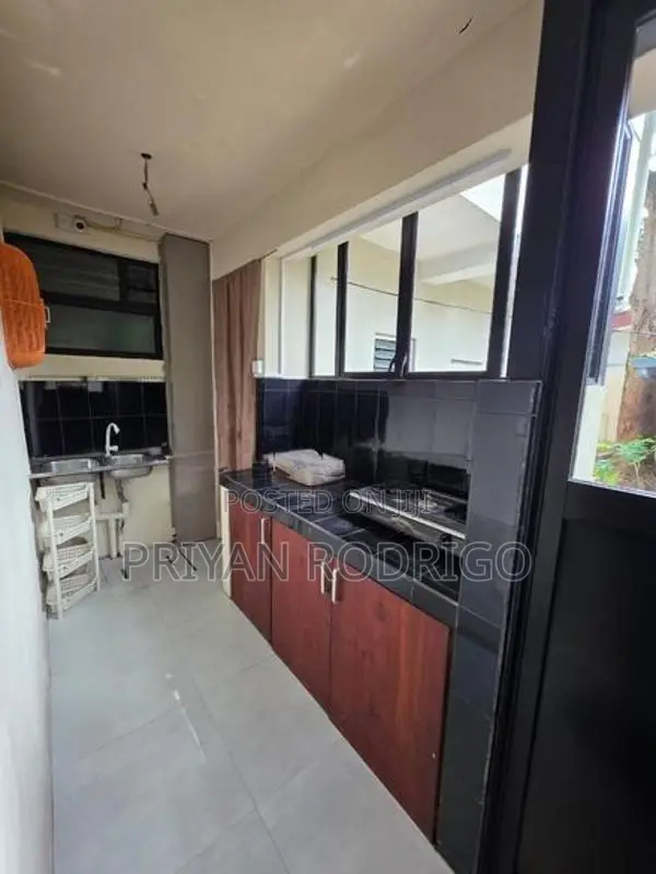 Luxury Fully Furnished 04 Bed rooms House for Rent in Maharagama