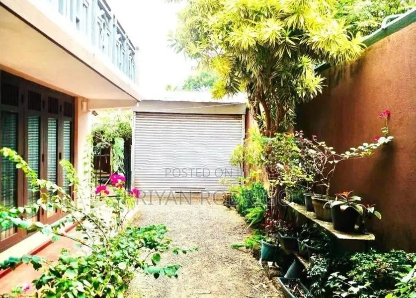 Moratuwa 02 Storied House on 25.1 Perches of Land for Sale