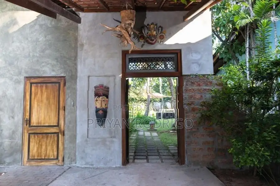Wadduwa, Hotel property on the beach for Sale