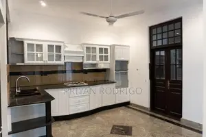 Kotte Beddegana, Luxury House on 17 Perches of Land for Sale