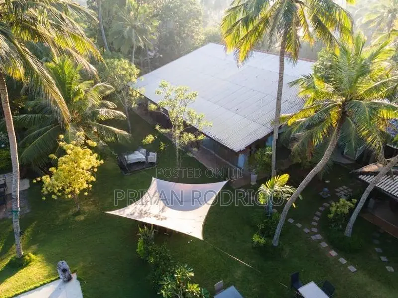 Wadduwa, Hotel property on the beach for Sale