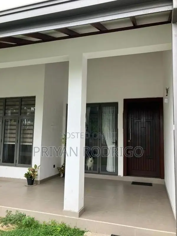Divulapitiya, Brand New 04 BR House on 15.6 Perches of Land for Sale