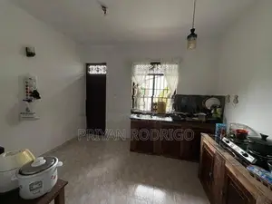 Sri Jayawardenapura Kotte - Beddagana Road 04 Bed Room House for Rent