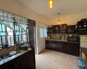 Sri Jayawardenapura Kotte - Beddagana Road 04 Bed Room House for Rent
