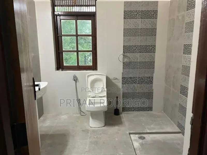 Delkanda - Nugegoda 02 Storied House on 17 Perches of Land for Sale