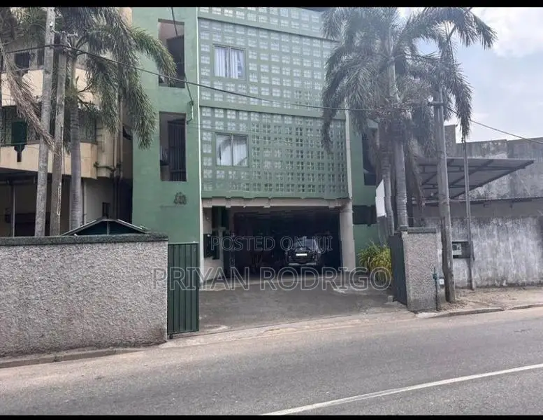 COMMERCIAL BUILDING FOR SALE IN COLOMBO 13