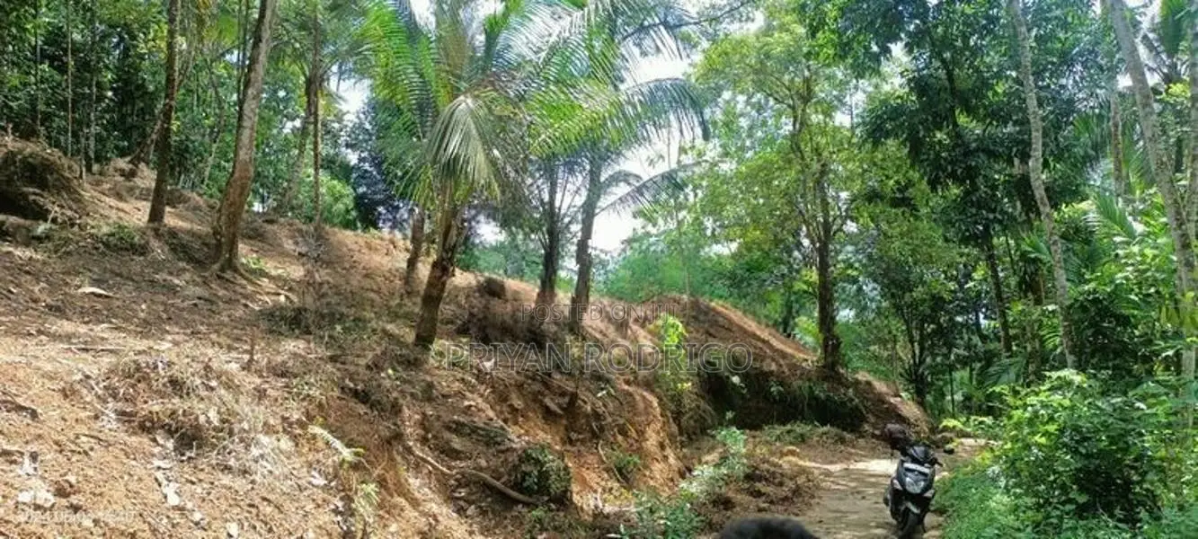 Ratnapura - New Town 35 Perches of Land for Sale