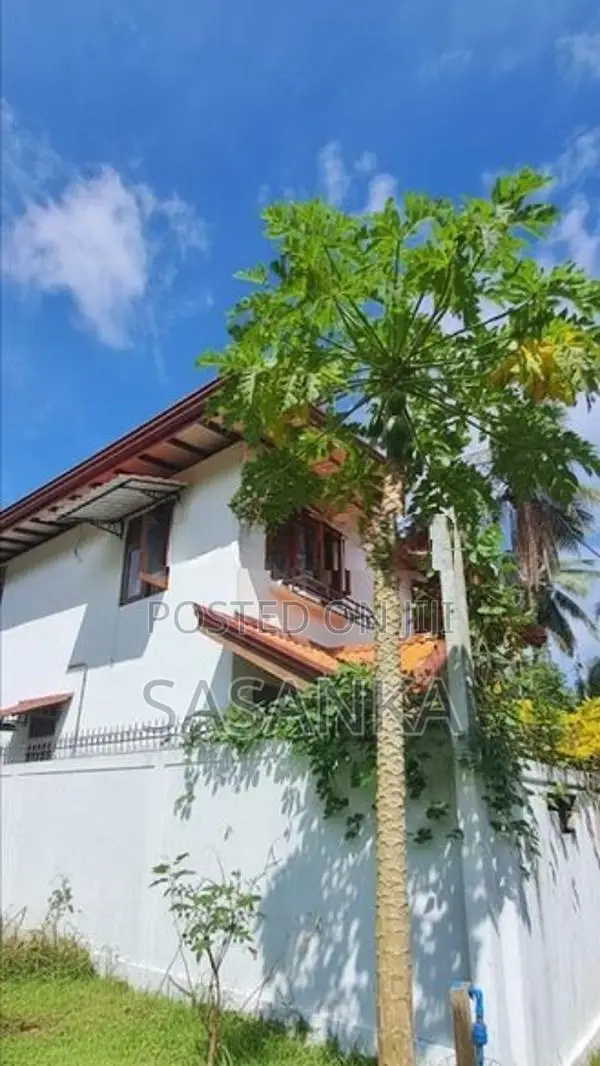 Delgoda Weliweriya Two Storey Luxury House for Sale