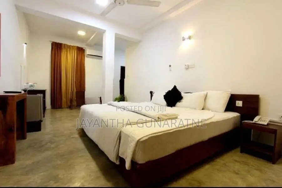 15 Rooms Hotel for rent in Ella