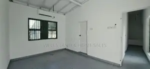 Unfurnished 4 Bedrooms House For Rent - Kotte